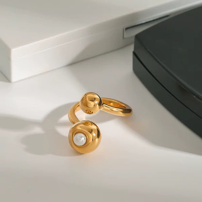 Dual Sphere Pearl Ring