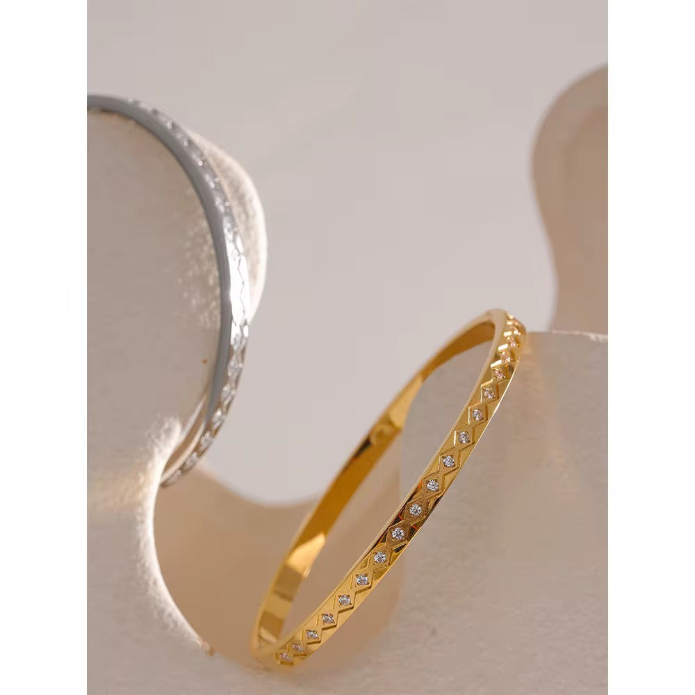 Gold Diamond-Cut Crystal Bangle