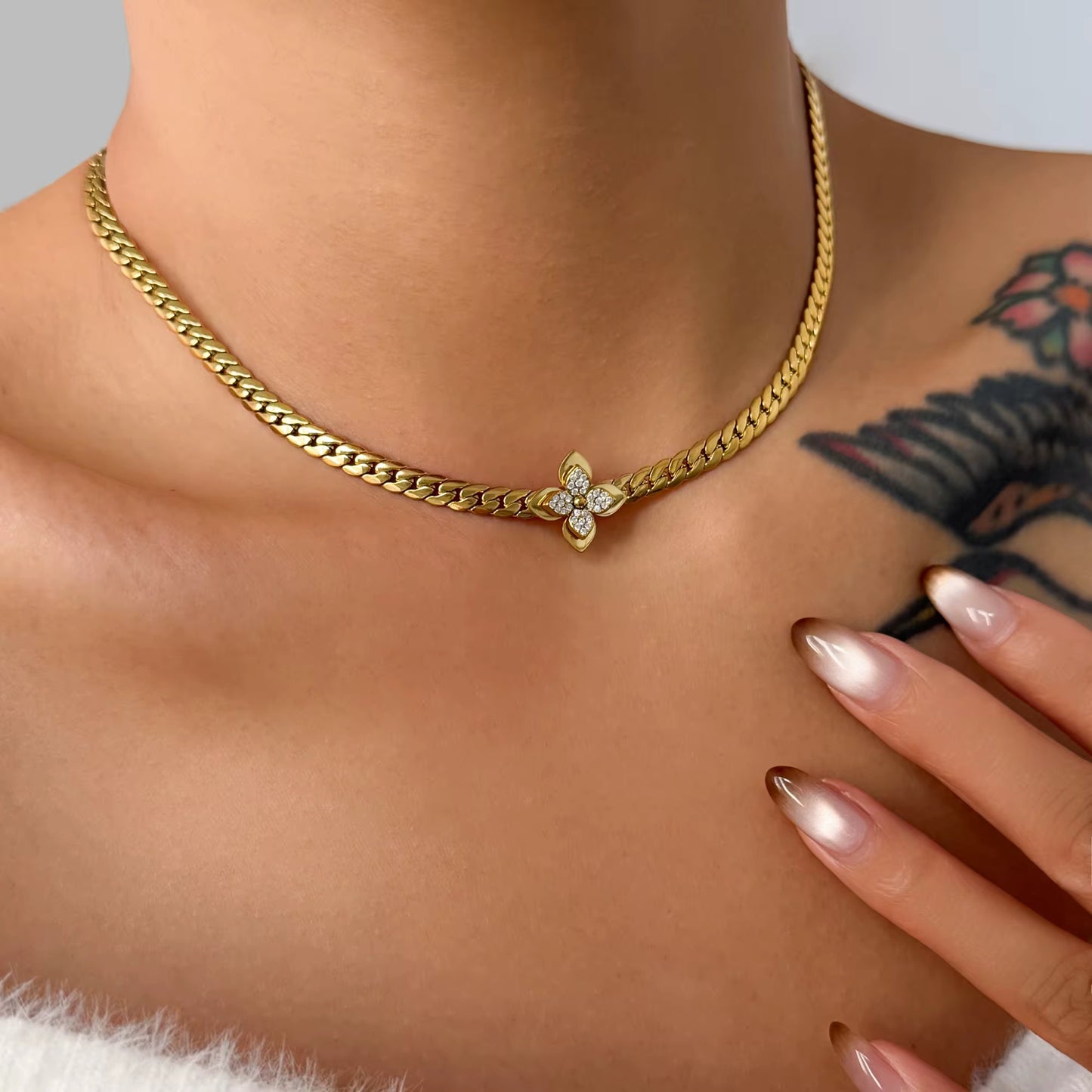 Luxe Floral Chain Choker Necklace