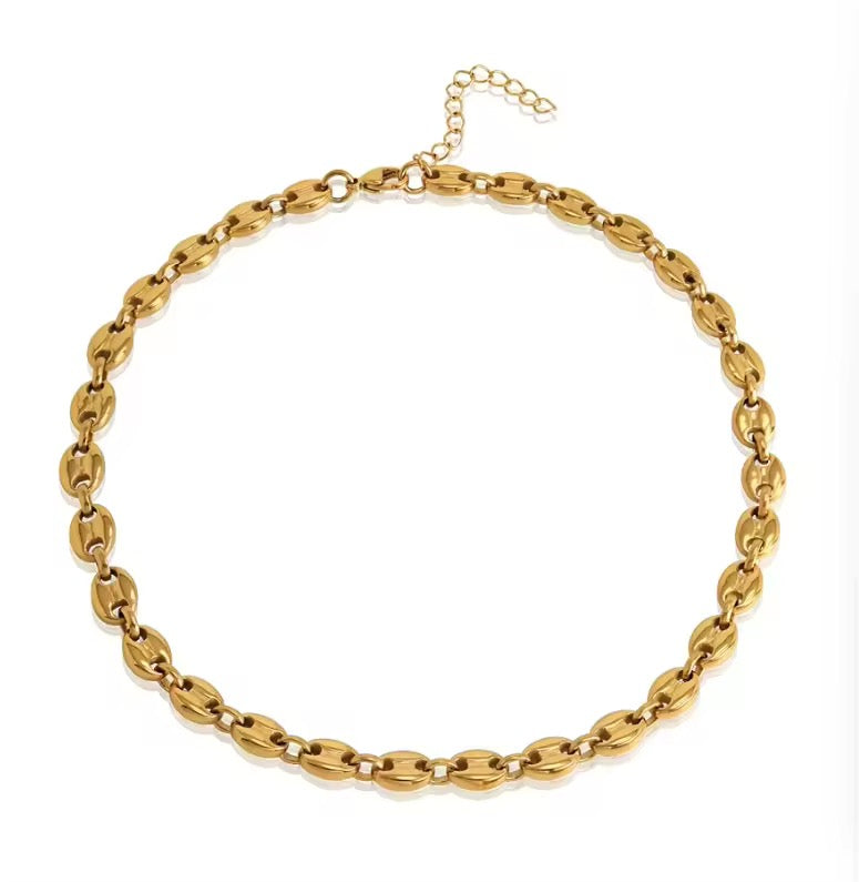 Bold Oval Link Necklace