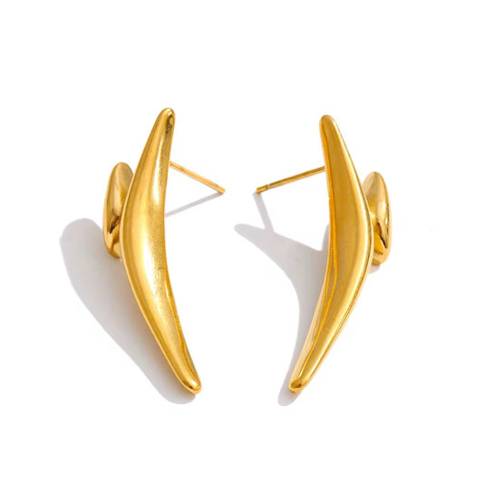 Sculpted Elegance Gold Stud Earrings